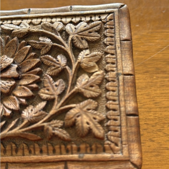 Kashmiri Intricately Carved Wooden Box, MCM - Picture 4 of 6